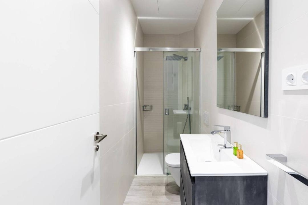Minty - La Merced Apartment